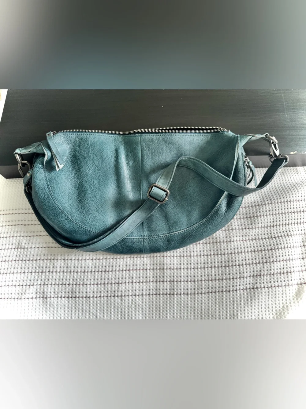 Latico Leathers Callie Leather Sling Bag - Picture 1 of 8